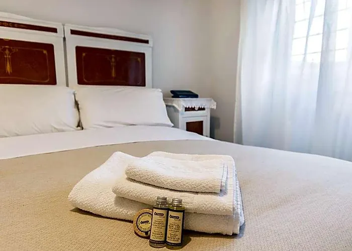 Отель типа "постель и завтрак" Liberty Trastevere 4*