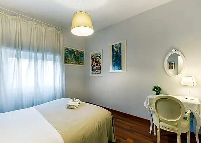 Отель типа "постель и завтрак" Liberty Trastevere 4*