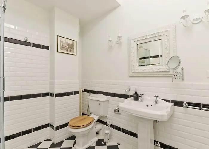Отель типа "постель и завтрак" Liberty Trastevere 4*